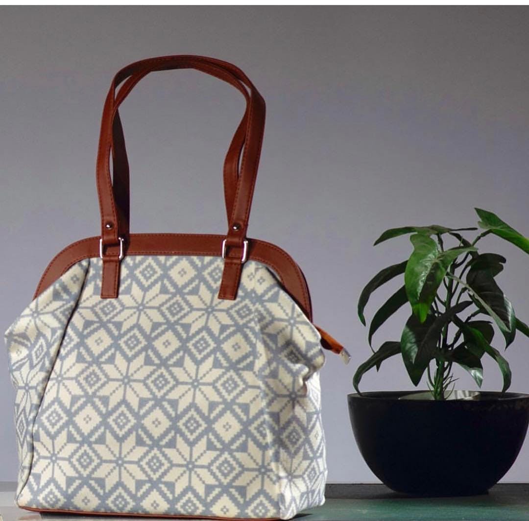 Street level anchorage diamond printed online tote