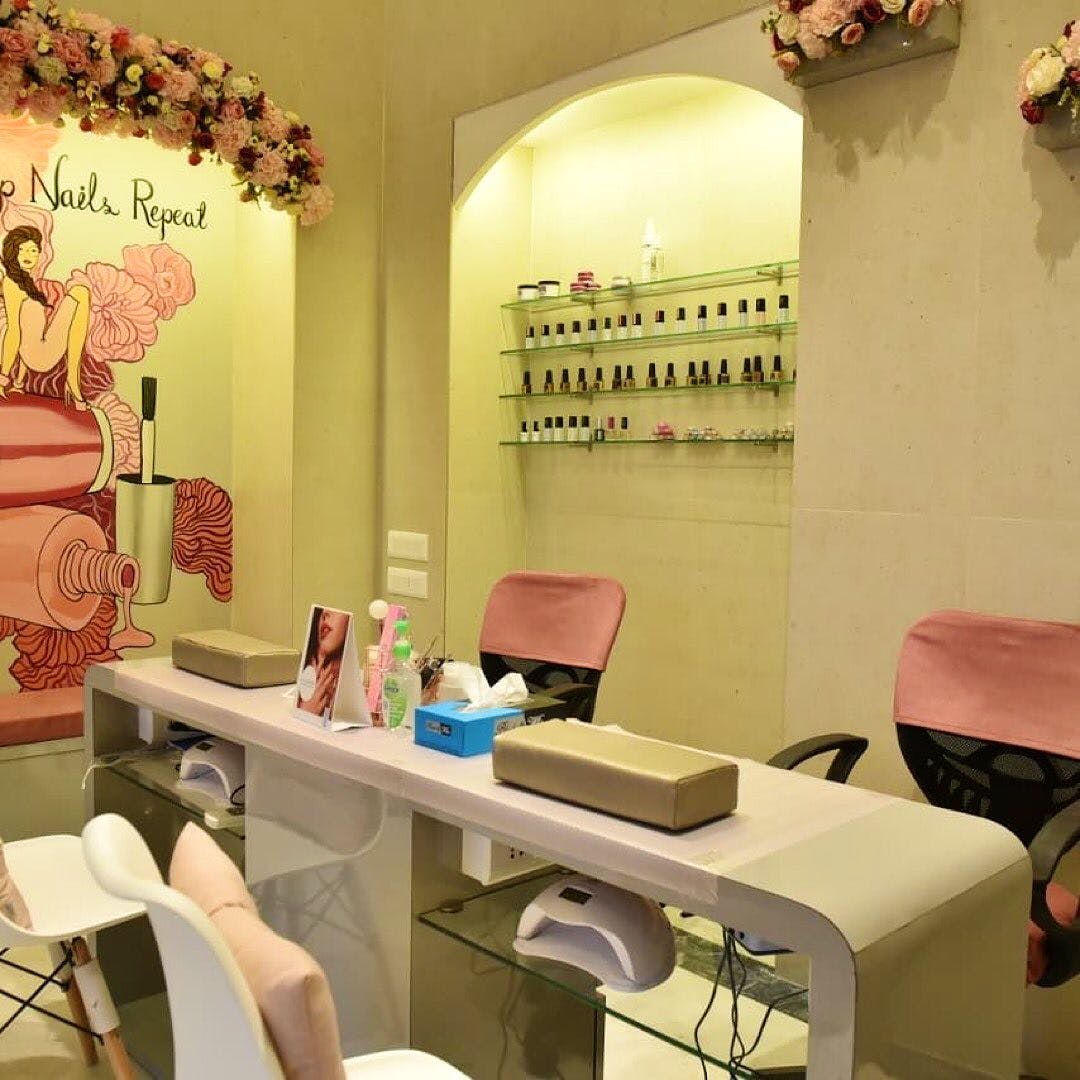 The Nail Room By Meeta | Best Reviewed Nail Salon | Kolkata - YouTube