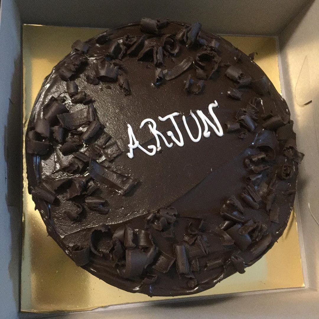 Inside Allu Arjun's 41st Birthday With Wife Sneha Reddy and Mouth-Watering  Chocolate Cake; Pics - News18