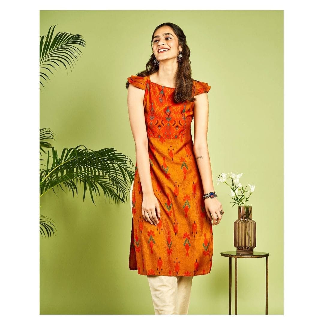 Buy online Embroidered Straight Kurta from Kurta Kurtis for Women by Breya  for ₹679 at 55% off | 2023 Limeroad.com