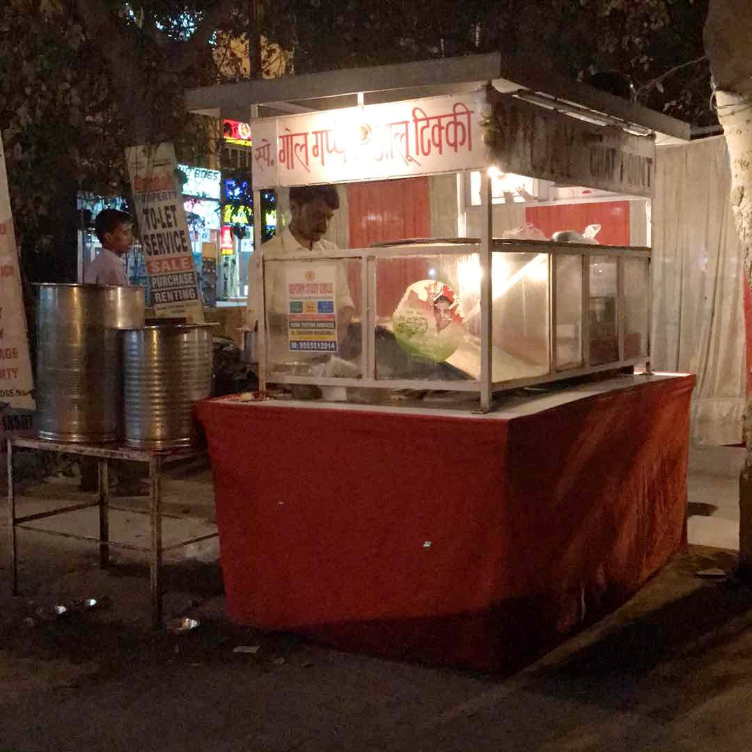 Take-out food,Street food,Yatai,Night,Kiosk,Snack,Building,Street,Fast food