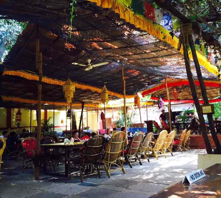 Restaurant,Building,Tree,Lunch,Café,House