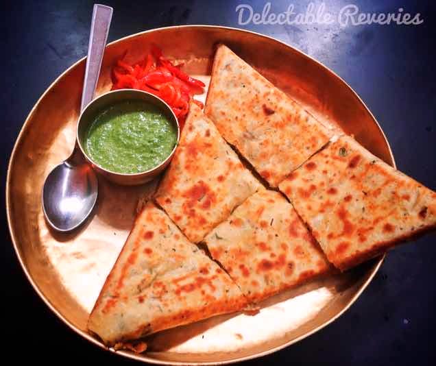 Dish,Food,Cuisine,Ingredient,Quesadilla,Gözleme,Paratha,Kulcha,Indian cuisine,Finger food