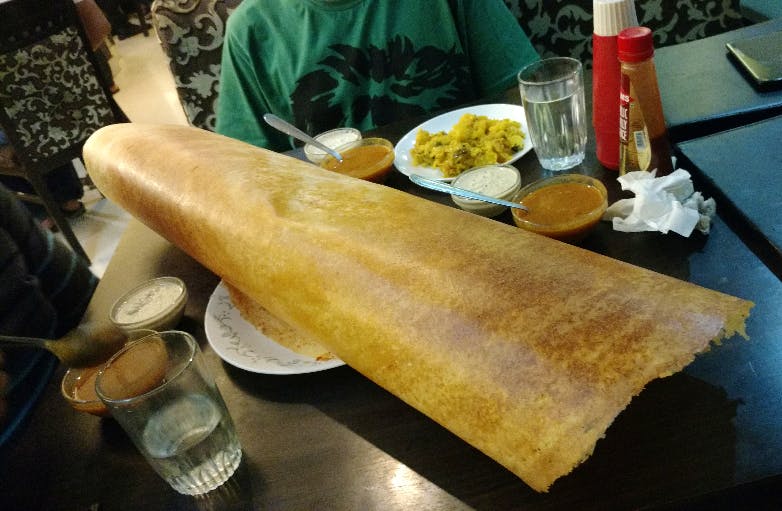 Dish,Food,Dosa,Cuisine,Roti tissue,Indian cuisine,Ingredient,Malaysian food