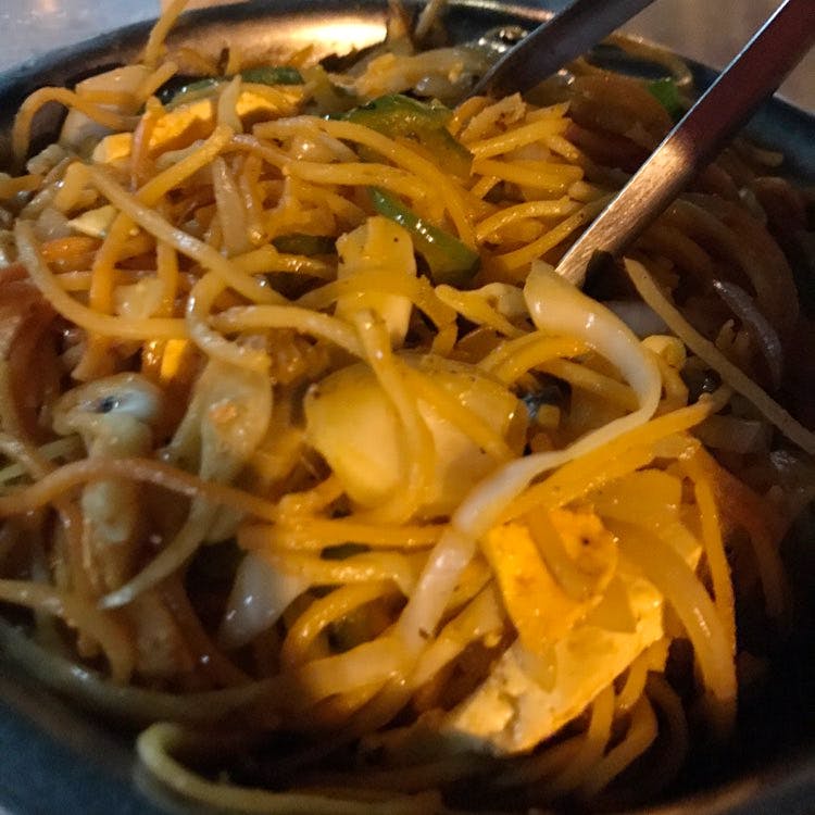 Dish,Food,Cuisine,Ingredient,Pad thai,Noodle,Produce,Chow mein,Rice noodles,Yakisoba