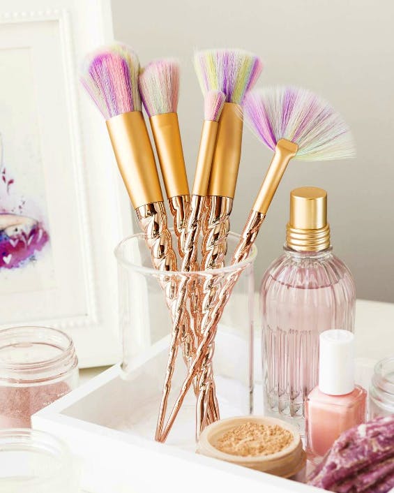 Product,Pink,Purple,Lavender,Brush,Makeup brushes,Material property,Cosmetics,Plant,Glass bottle