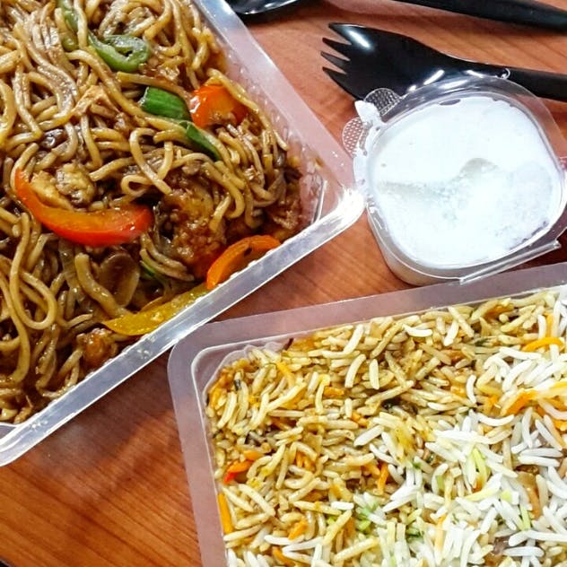 Dish,Food,Fried noodles,Noodle,Chow mein,Cuisine,Yakisoba,Pancit,Ingredient,Spaghetti