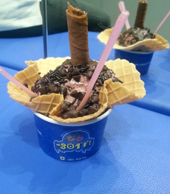 Gelato,Frozen dessert,Food,Ice cream,Cuisine,Dessert,Dish,Ingredient,Chocolate ice cream,Dairy