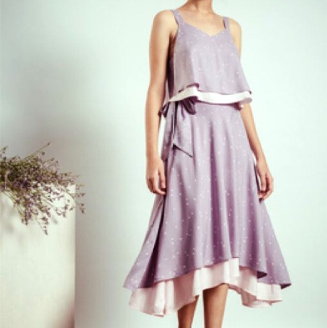 Clothing,Dress,Day dress,Shoulder,Fashion model,Lilac,Purple,Gown,Bridal party dress,Lavender