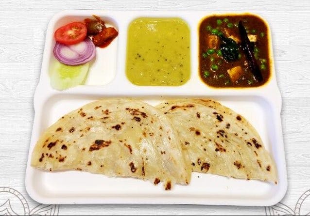 Food,Cuisine,Dish,Naan,Roti,Ingredient,Chapati,Kulcha,Paratha,Flatbread