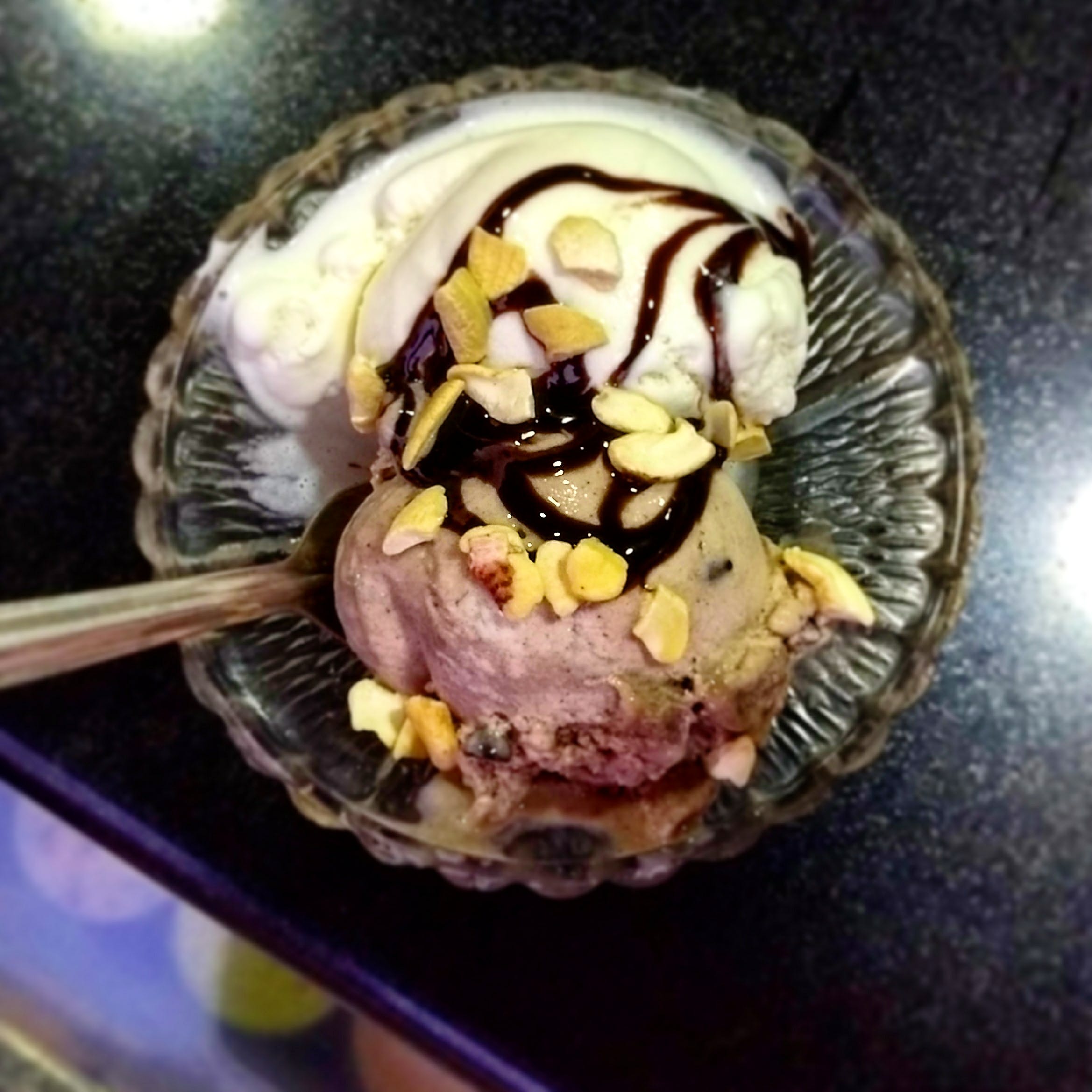 Food,Dish,Cuisine,Frozen dessert,Ingredient,Ice cream,Dessert,Recipe,Chocolate,Bird nest