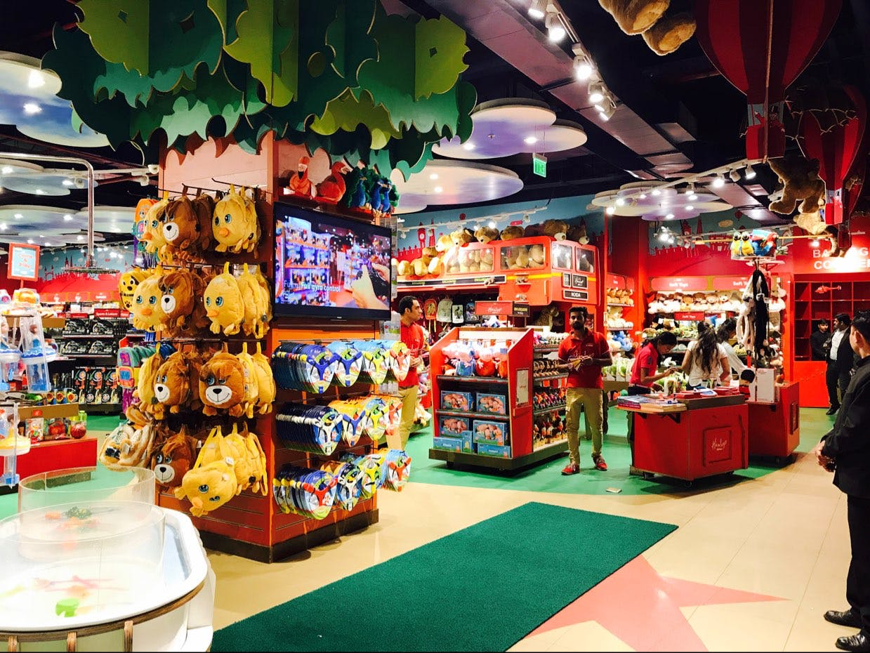 Hamleys pacific deals mall