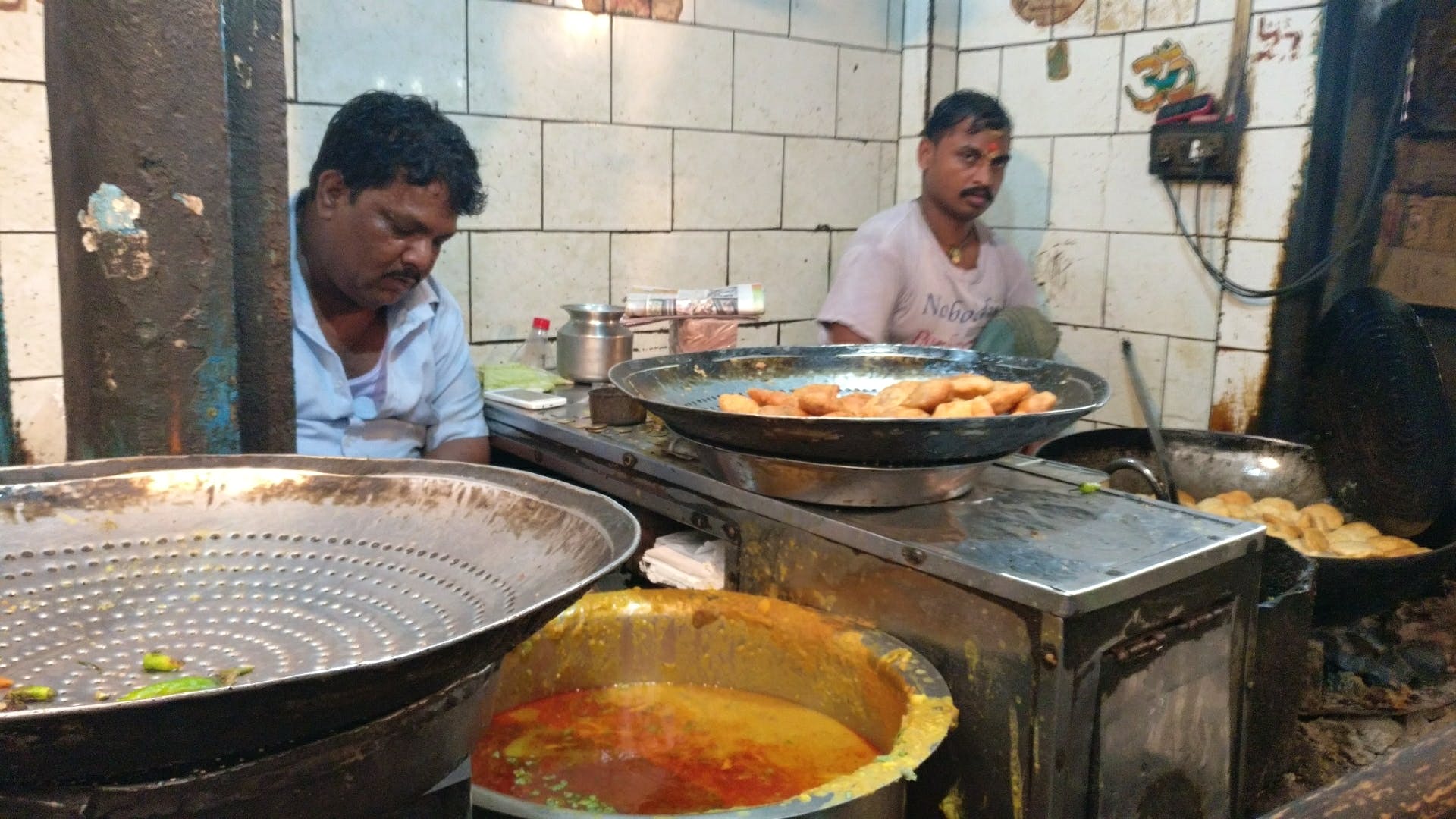 Food,Dish,Cuisine,Cooking,Karahi,Side dish,Street food