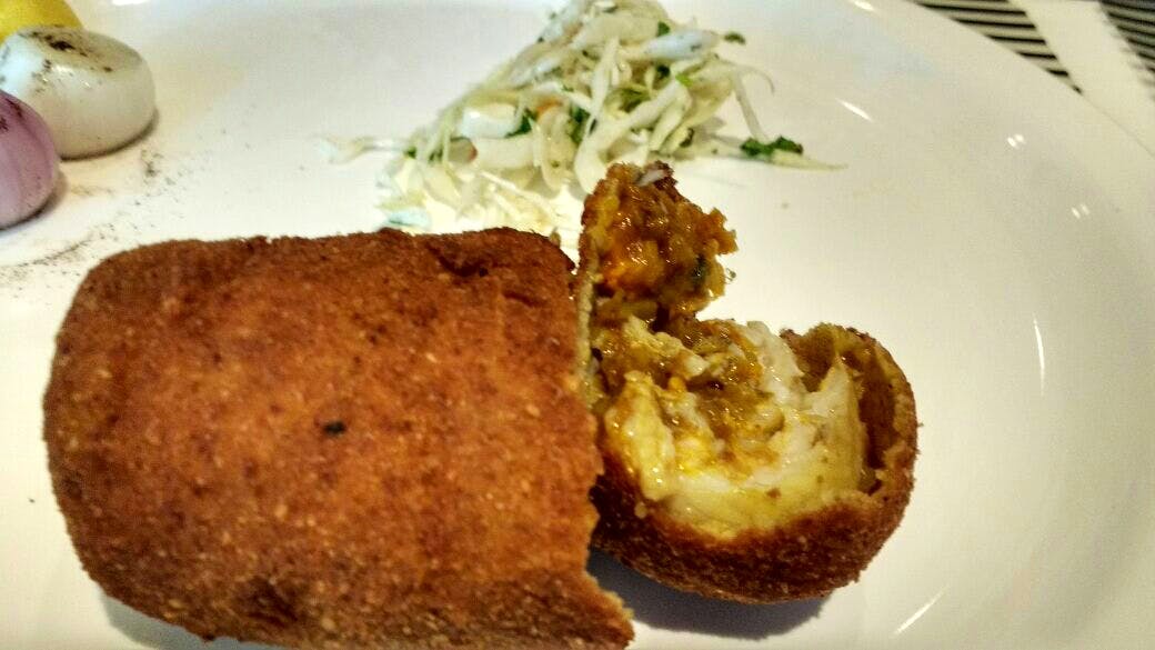 Dish,Food,Cuisine,Fried food,Korokke,Ingredient,Chicken fried steak,Produce,Cutlet,Rissole