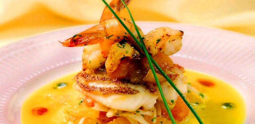 Dish,Cuisine,Food,Ingredient,À la carte food,Produce,Seafood,Shrimp,Scampi,Garnish