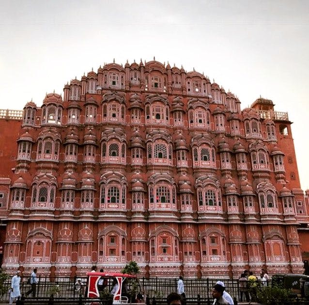 Go Shopping At Hawa Mahal In Jaipur! | LBB