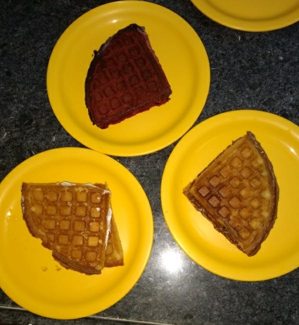 Food,Dish,Waffle,Wafer,Belgian waffle,Cuisine,Oblea,Breakfast,Dessert,Sweetness