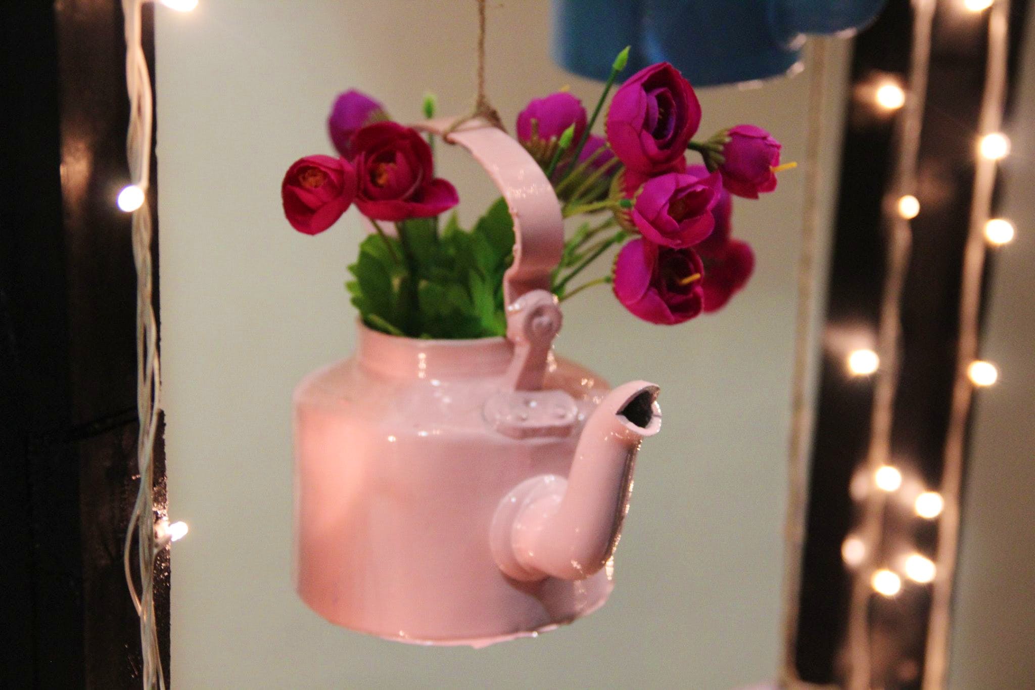 Pink,Flower,Purple,Vase,Plant,Material property,Centrepiece,Room,Moth Orchid,Magenta