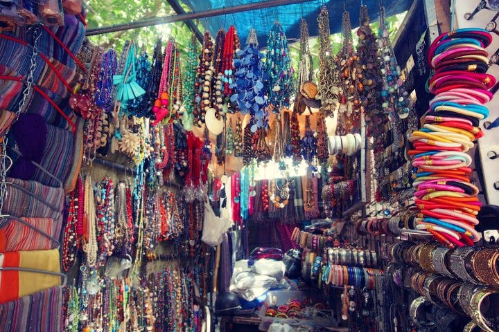 Bazaar,Market,Public space,Human settlement,Marketplace,Boutique,City,Textile,Flea market,Fashion accessory