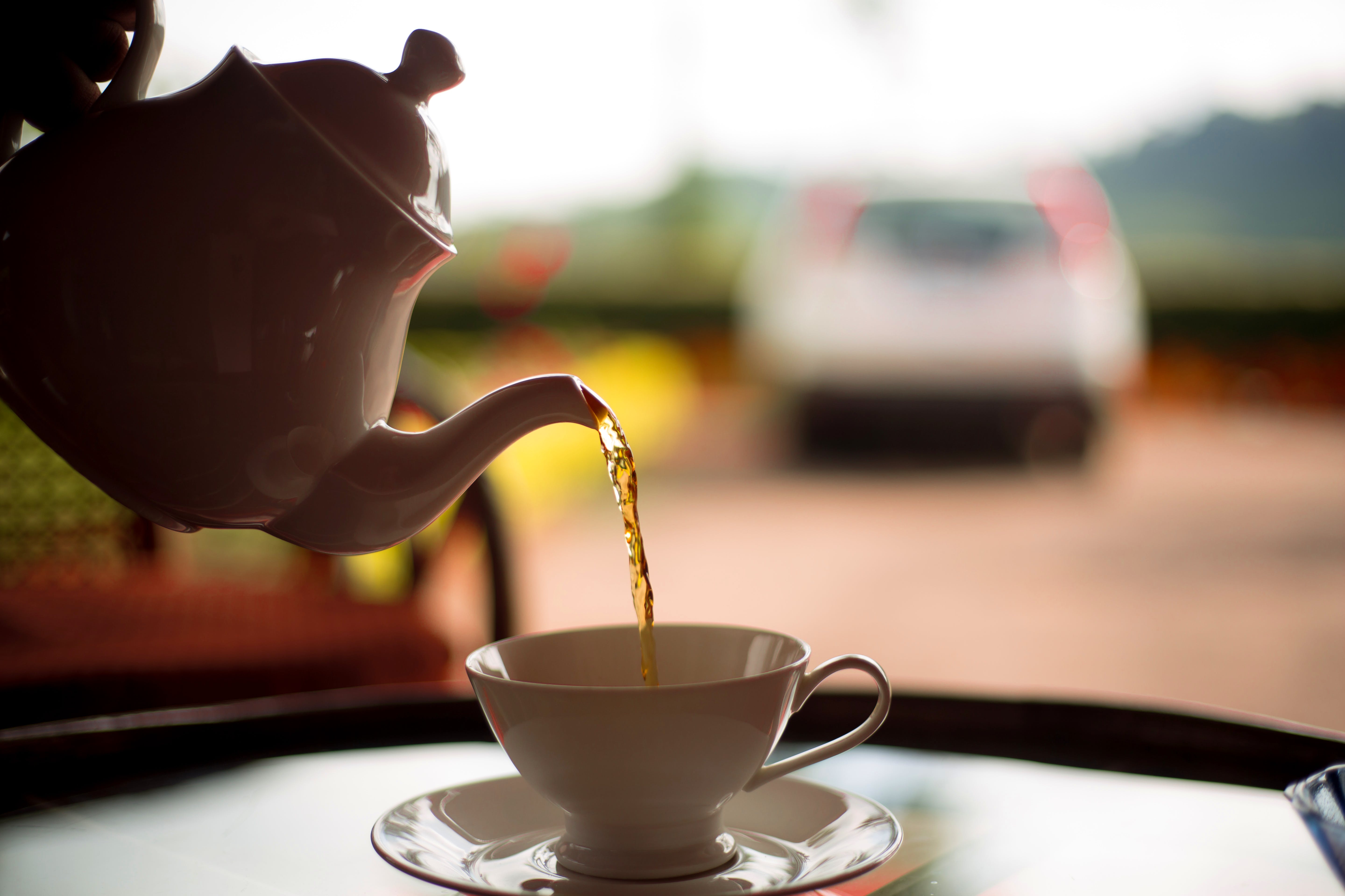 Teapot,Cup,Cup,Coffee cup,Tableware,Drink,Coffee,Drinkware,Tea,Serveware