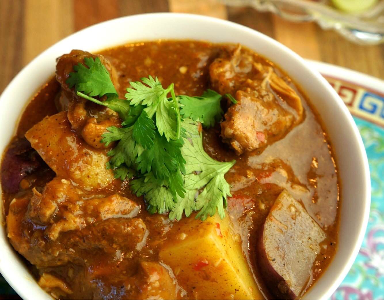 Dish,Food,Cuisine,Meat,Ingredient,Curry,Gosht,Massaman curry,Kare-kare,Gamjatang