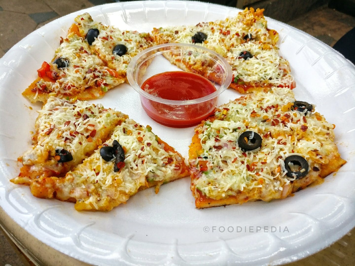 Dish,Food,Cuisine,Ingredient,Meal,Pizza,Pizza cheese,Breakfast,Produce,Staple food