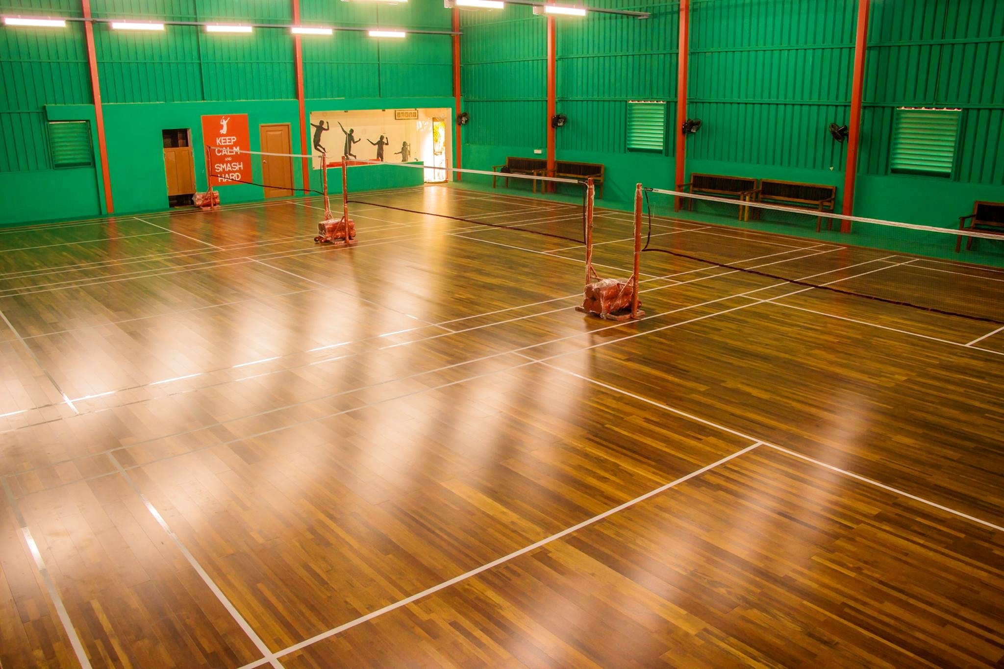 Floor,Sport venue,Flooring,Hardwood,Wood flooring,Futsal,Wood,Hall,Leisure centre,Team sport