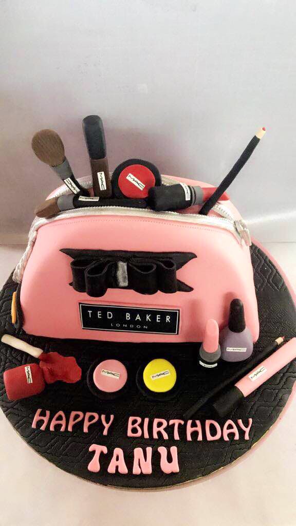 Tanu's 1st Birthday after wedding. :). . . . . . . . . . . . #cakes #cake  #cakedecorating #birthdaycake #cakesofinstagram #cupcakes… | Instagram