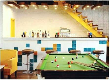 Billiard room,Billiard table,Pool,Indoor games and sports,Games,Room,English billiards,Recreation room,Table,Snooker