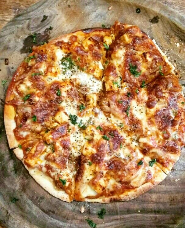 Dish,Food,Cuisine,Pizza,Ingredient,Flatbread,Tarte flambée,California-style pizza,Pizza cheese,Recipe