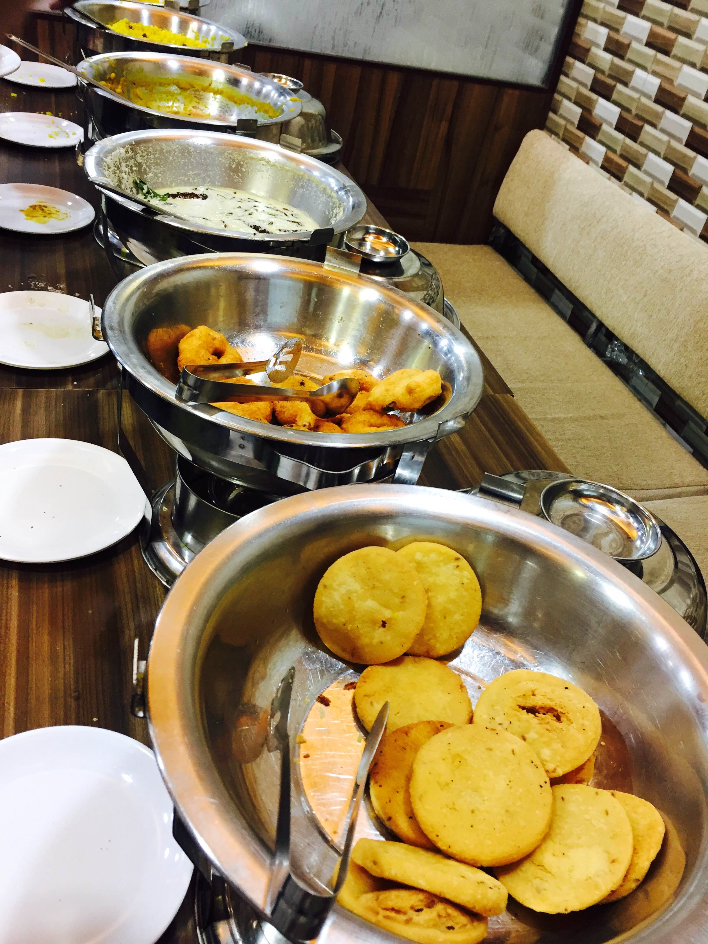 Enjoy An Unlimited South Indian Brekkie Buffet At This Fort Restaurant | LBB