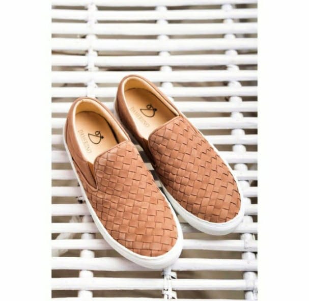 Footwear,Shoe,Beige,Brown,Sneakers,Espadrille,Plimsoll shoe,Peach,Slipper