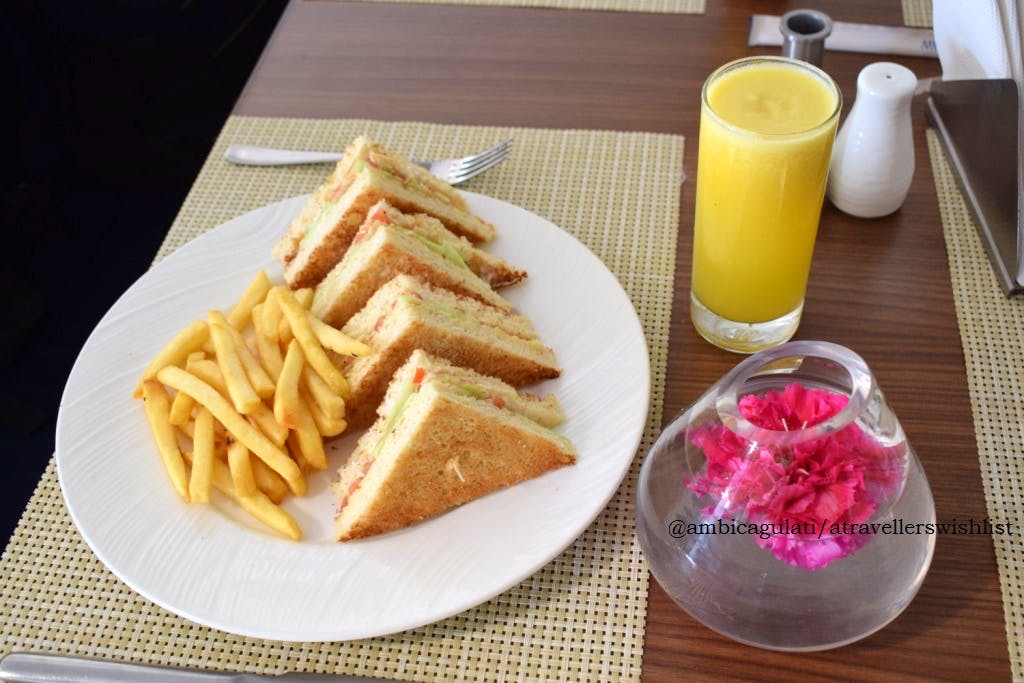 Dish,Food,Junk food,Fast food,French fries,Cuisine,Fried food,Ingredient,Kids' meal,Brunch