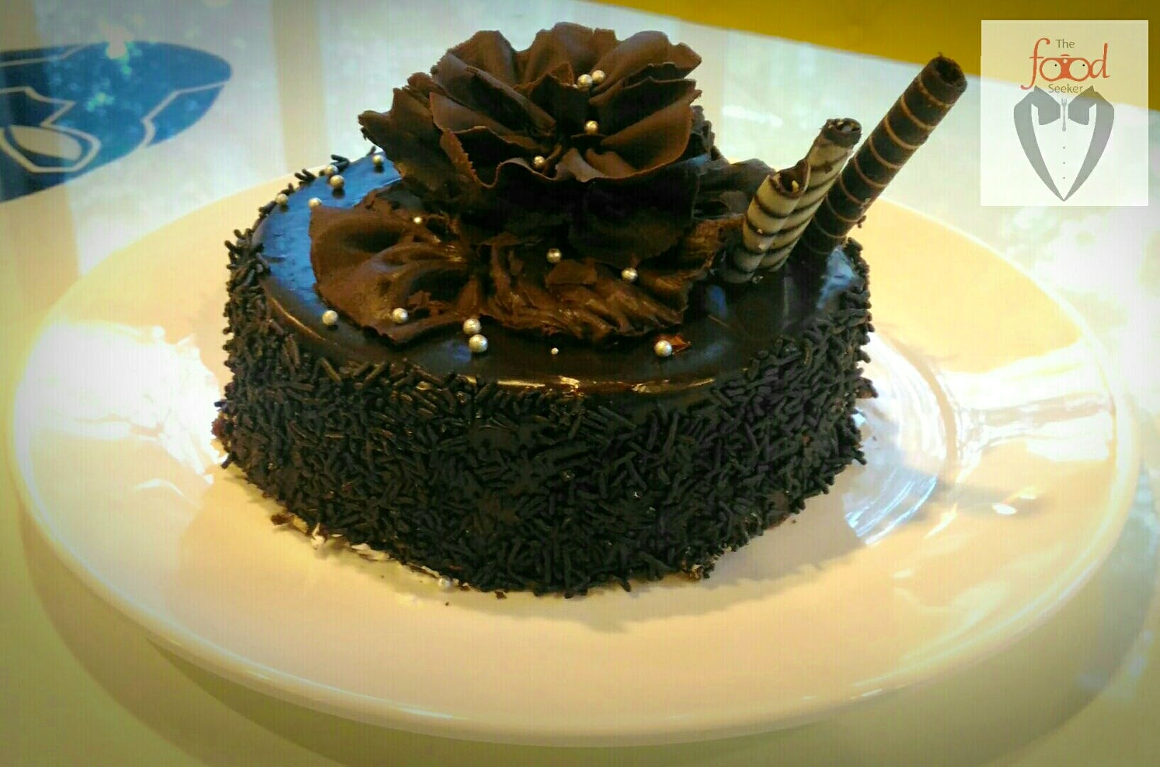 Chocolate cake,Cake,Food,Chocolate brownie,Dessert,Dish,Cuisine,Chocolate,Torte,Ganache