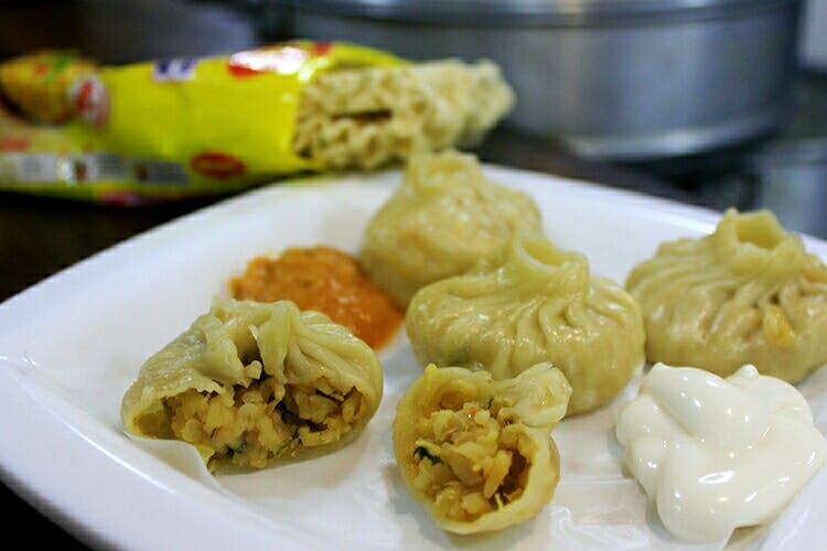 Dish,Food,Cuisine,Momo,Shumai,Buuz,Dim sim,Mandu,Baozi,Ingredient