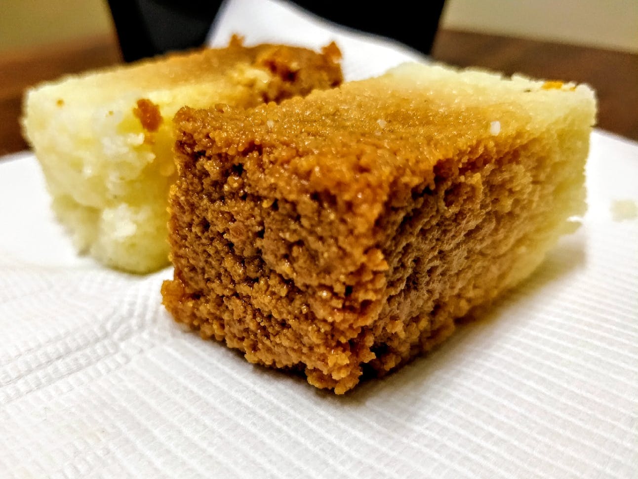 Dish,Food,Cuisine,Ingredient,Snack cake,Dessert,Baked goods,Carrot cake,Parkin,Muscovado