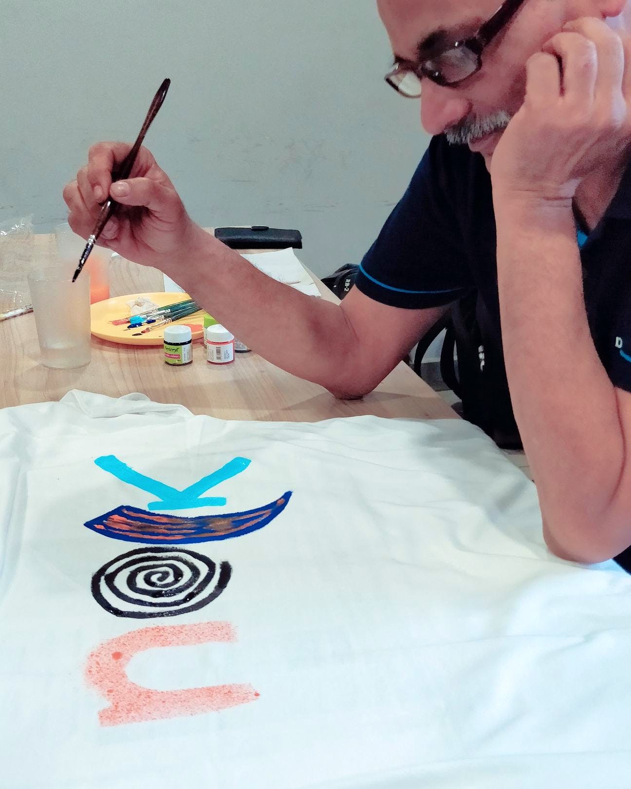Looking For The Perfect Summer Gift? How About An Artists Painted T-Shirt!