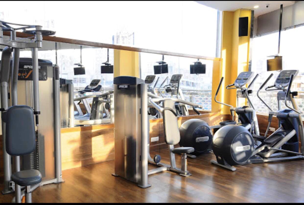 Gym,Sport venue,Physical fitness,Room,Exercise machine,Exercise equipment,Weightlifting machine,Weight training,Exercise,Leisure