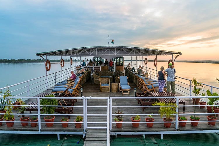 Water transportation,Pier,Water,Ferry,Dock,Vehicle,Tourism,Vacation,Sea,Boat