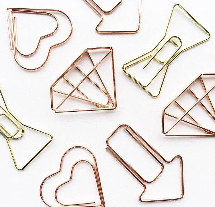 Cookie cutter,Font,Triangle