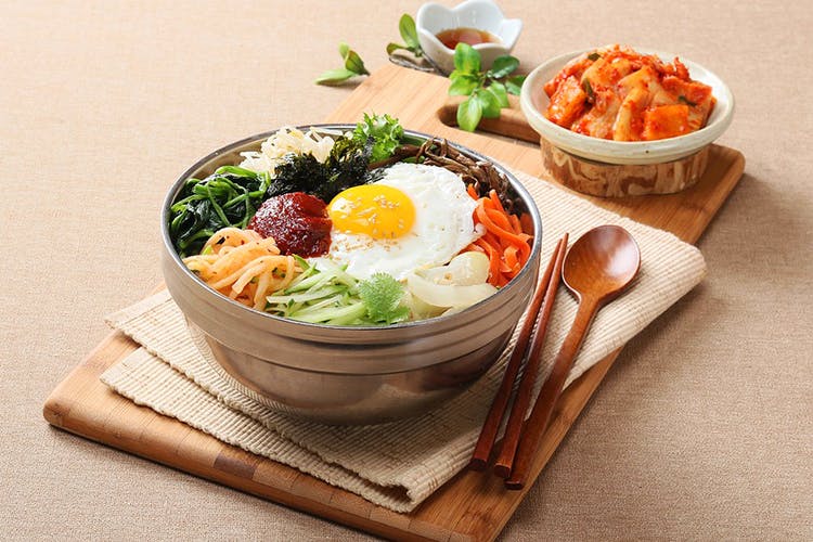 Dish,Food,Cuisine,Ingredient,Bibimbap,Comfort food,Produce,Recipe,Fried egg,Korean food