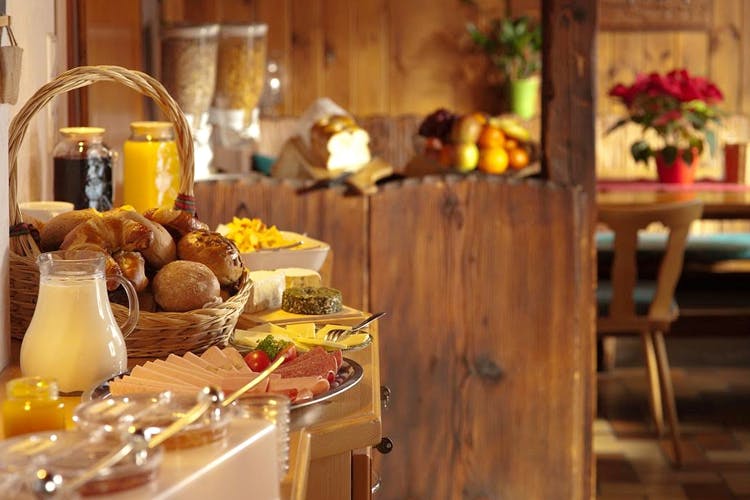 Yellow,Brunch,Meal,Room,Table,Breakfast,Buffet,Food,Furniture,Still life