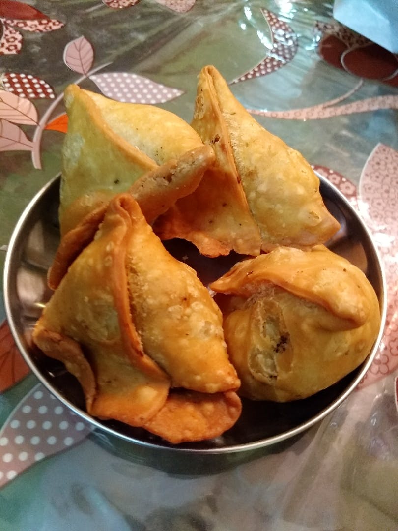 Dish,Food,Cuisine,Empanada,Fried food,Ingredient,Khuushuur,Curry puff,Snack,Pastry