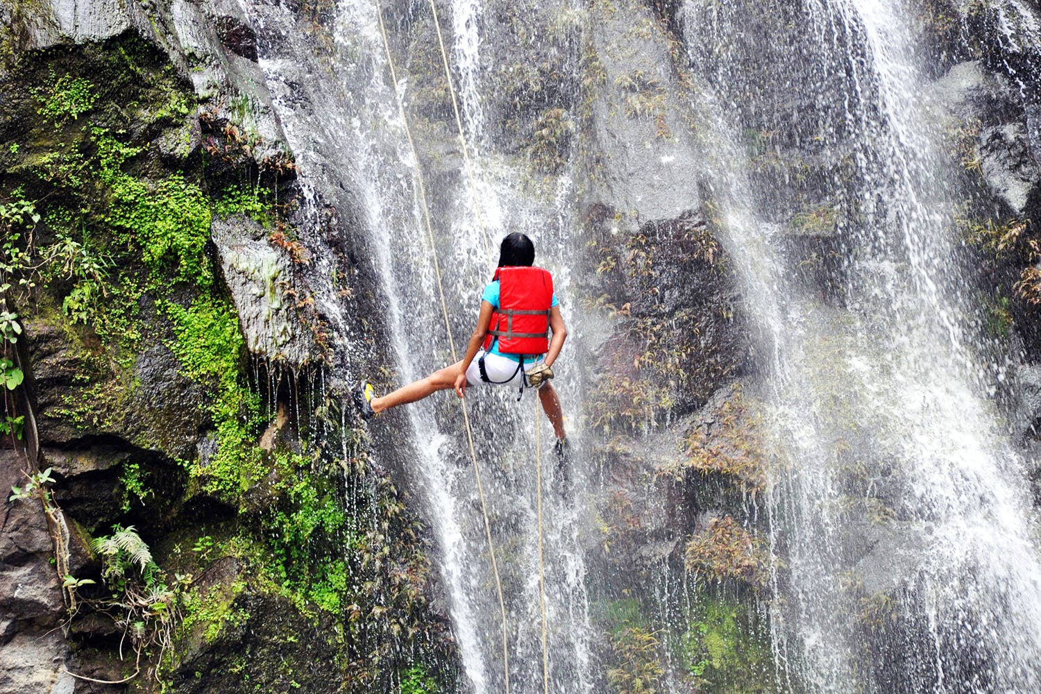 Waterfall,Adventure,Recreation,Water resources,Sport climbing,Water,Watercourse,Extreme sport,Abseiling,Climbing