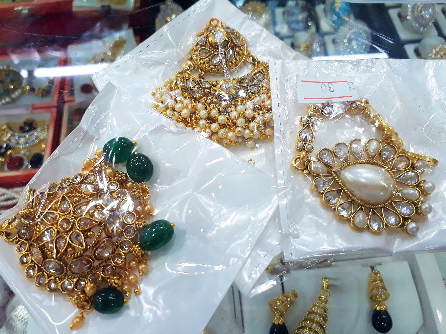 Shree hari jewellery sale shop in gariahat