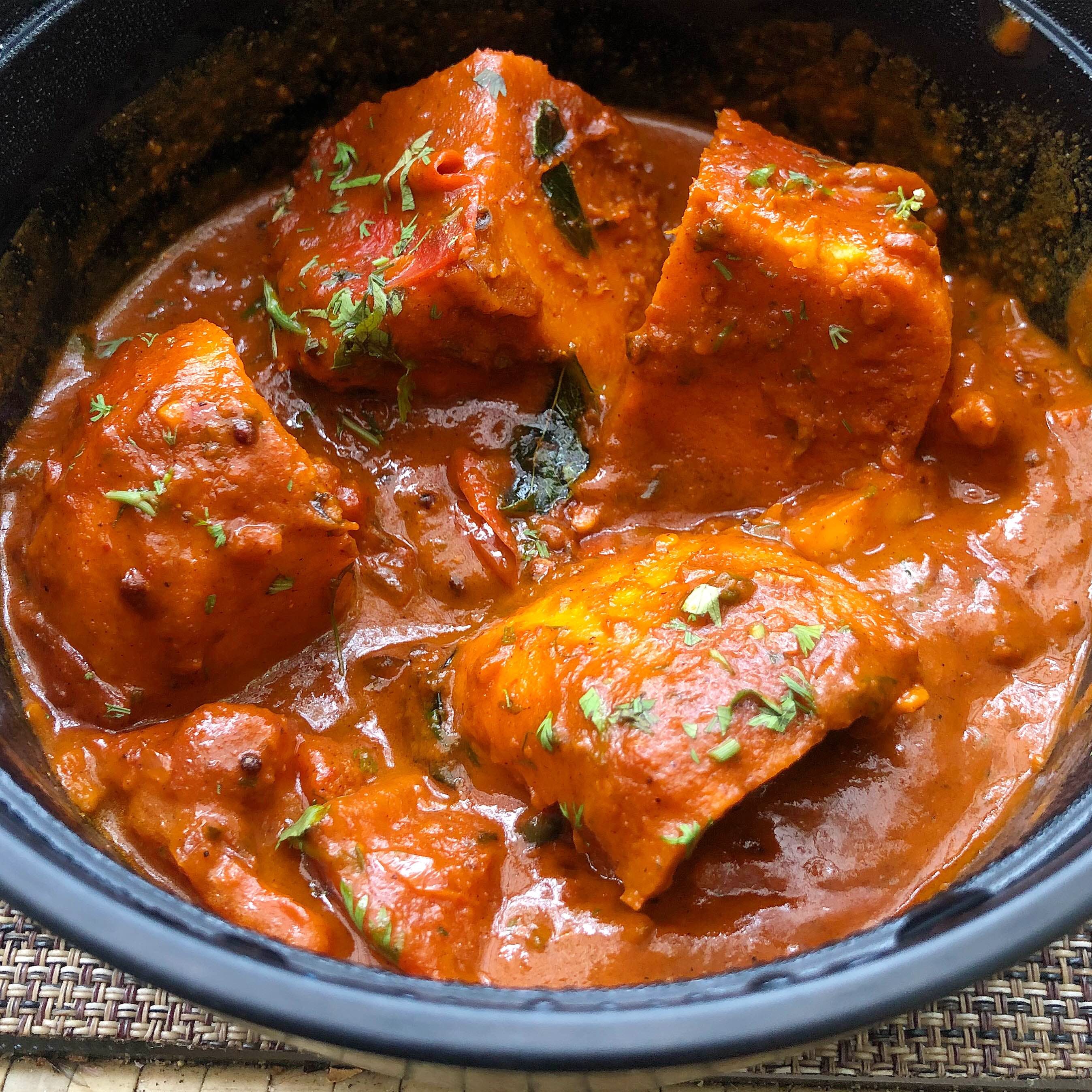 Dish,Food,Cuisine,Meat,Ingredient,Red curry,Gravy,Curry,Dopiaza,Vindaloo