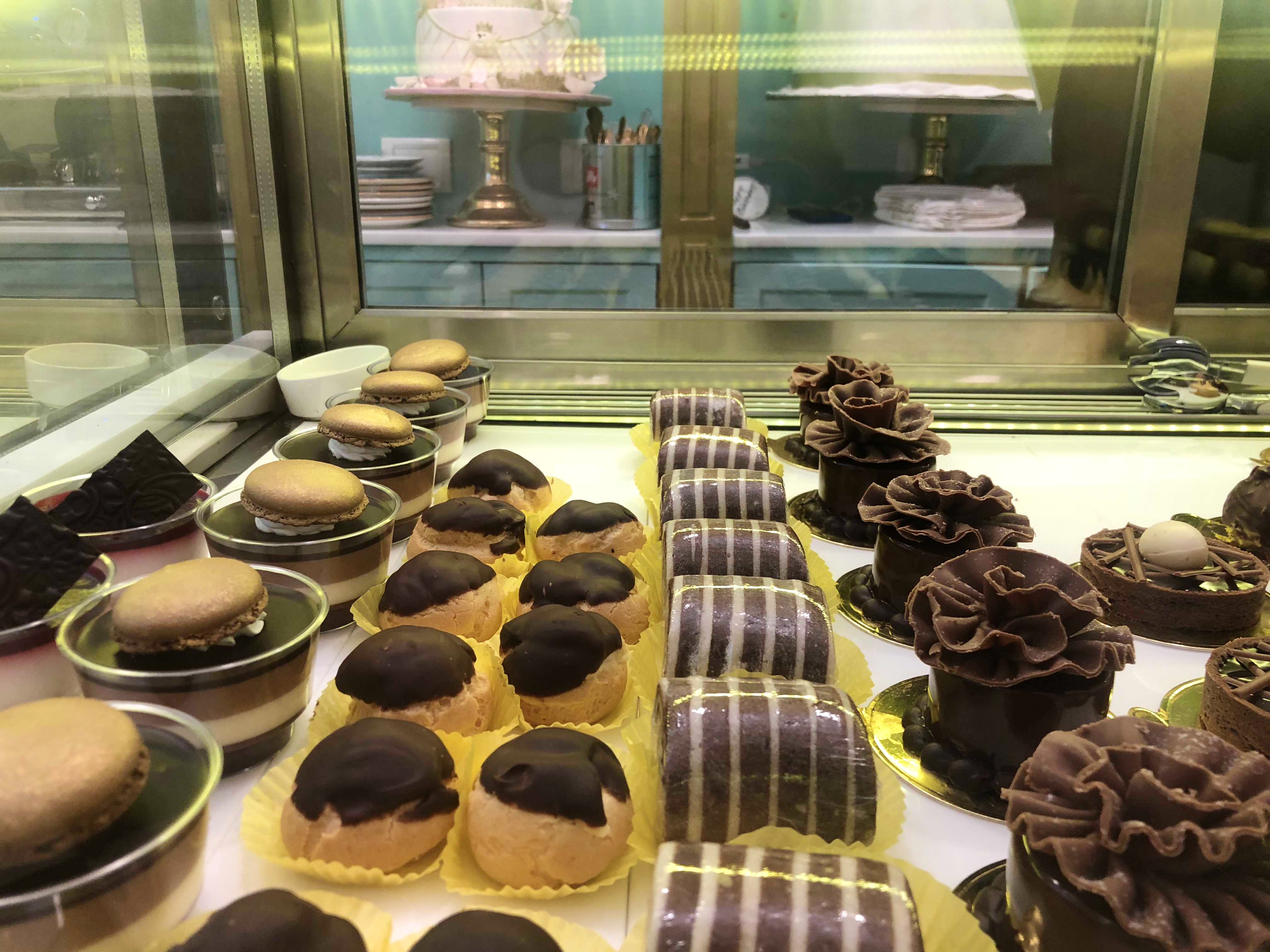 Pâtisserie,Food,Cuisine,Baking,Bakery,Dessert,Sweetness,Dish,Chocolate,Petit four