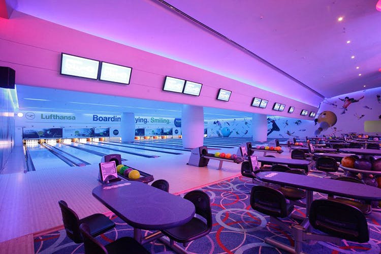 Bowling,Ten-pin bowling,Leisure centre,Building,Leisure,Interior design,Room,Architecture,Ceiling