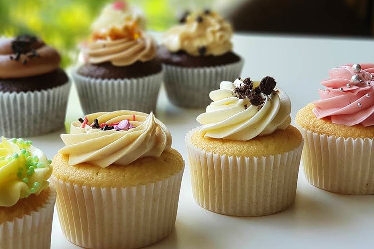 Food,Cupcake,Buttercream,Icing,Dessert,Cake,Baking,Dish,Sweetness,Cuisine