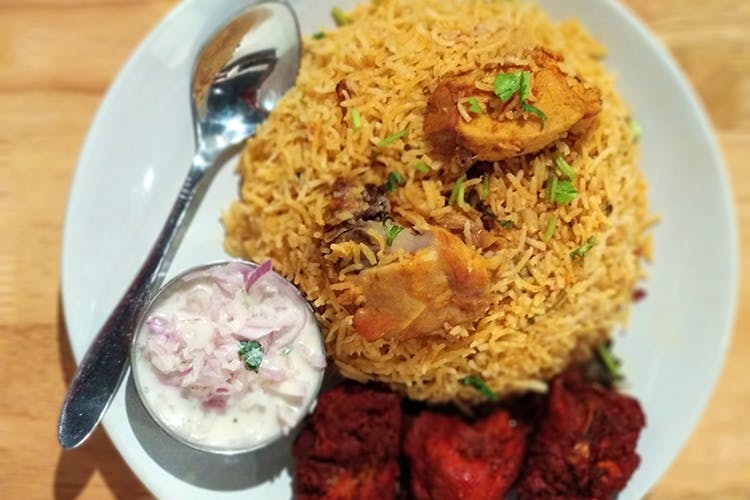 Dish,Food,Cuisine,Ingredient,Biryani,Produce,Rice,Hyderabadi biriyani,Staple food,Jollof rice